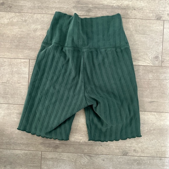 Offline by Aerie High Rise Bike Athletic Shorts 7” in seam
Euc size small - Picture 8 of 14